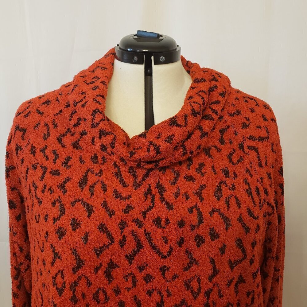 Ruby Rd Women's Textured Leopard Print Cowl Neck Sweater, Size 1X - Picture 4 of 11